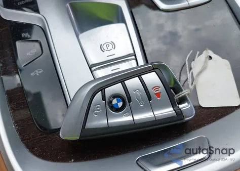 2021 BMW 740I xDrive из США, поврежденный, VIN WBA7T4C05MCE53155